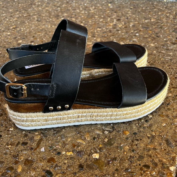 Steve Madden Women's Catia Wedge Sandal size 9 - Picture 3 of 3